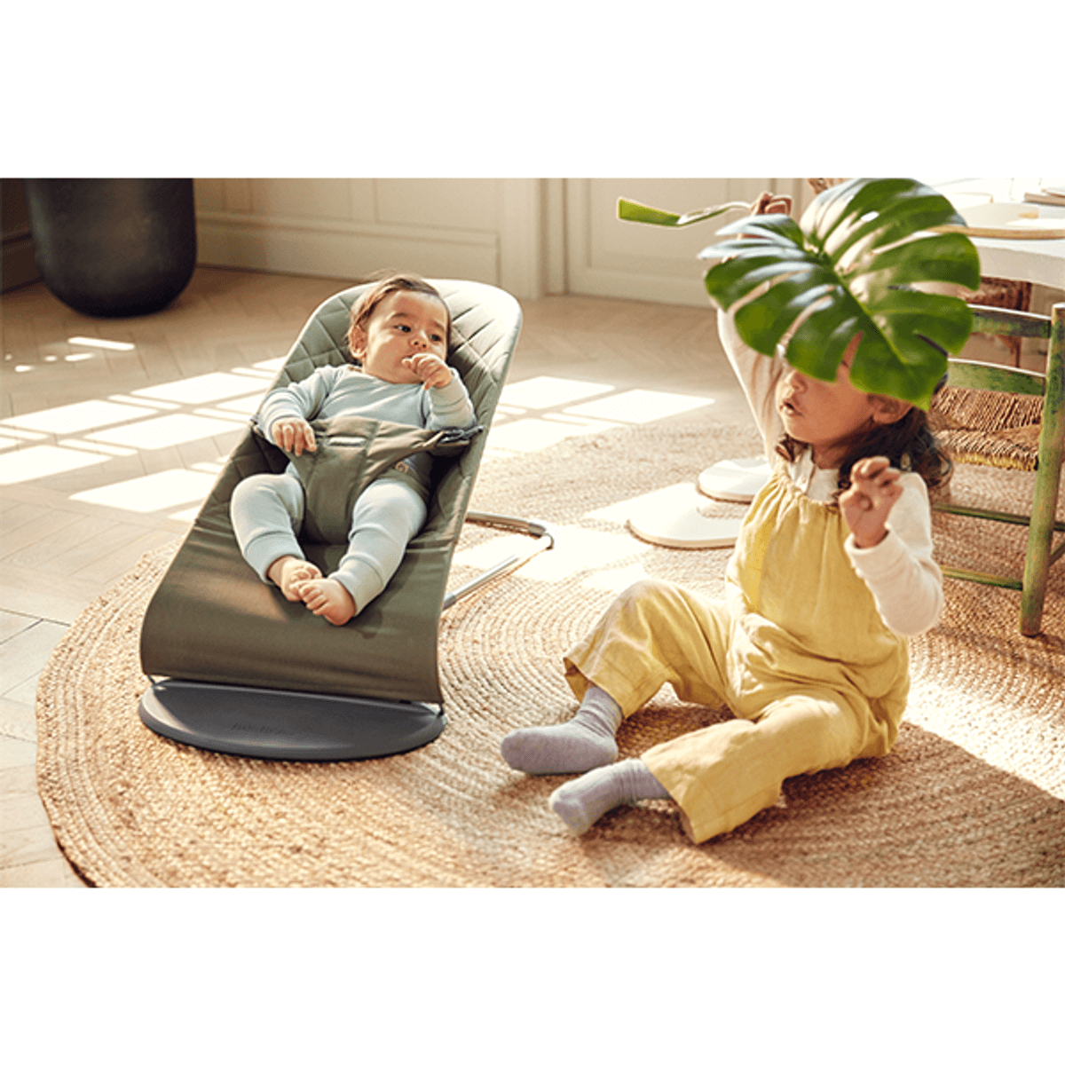 BabyBjörn | Vippestol Bliss | Vevd/ Klassisk Quilt | Mørkegrønn