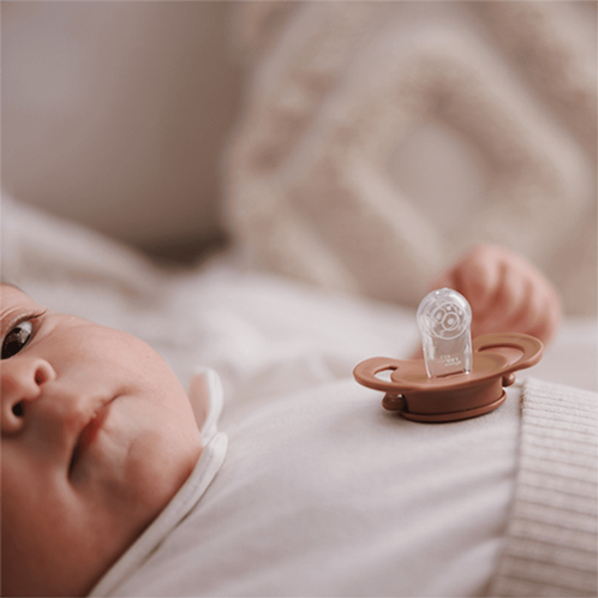 Babyono | Symmetrisk Sillikonsmokk | 0-6 mnd