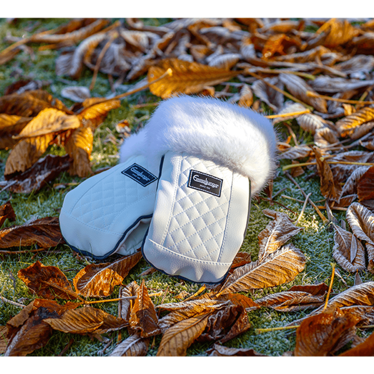 Emmaljunga | Vognvotter | White Leatherette