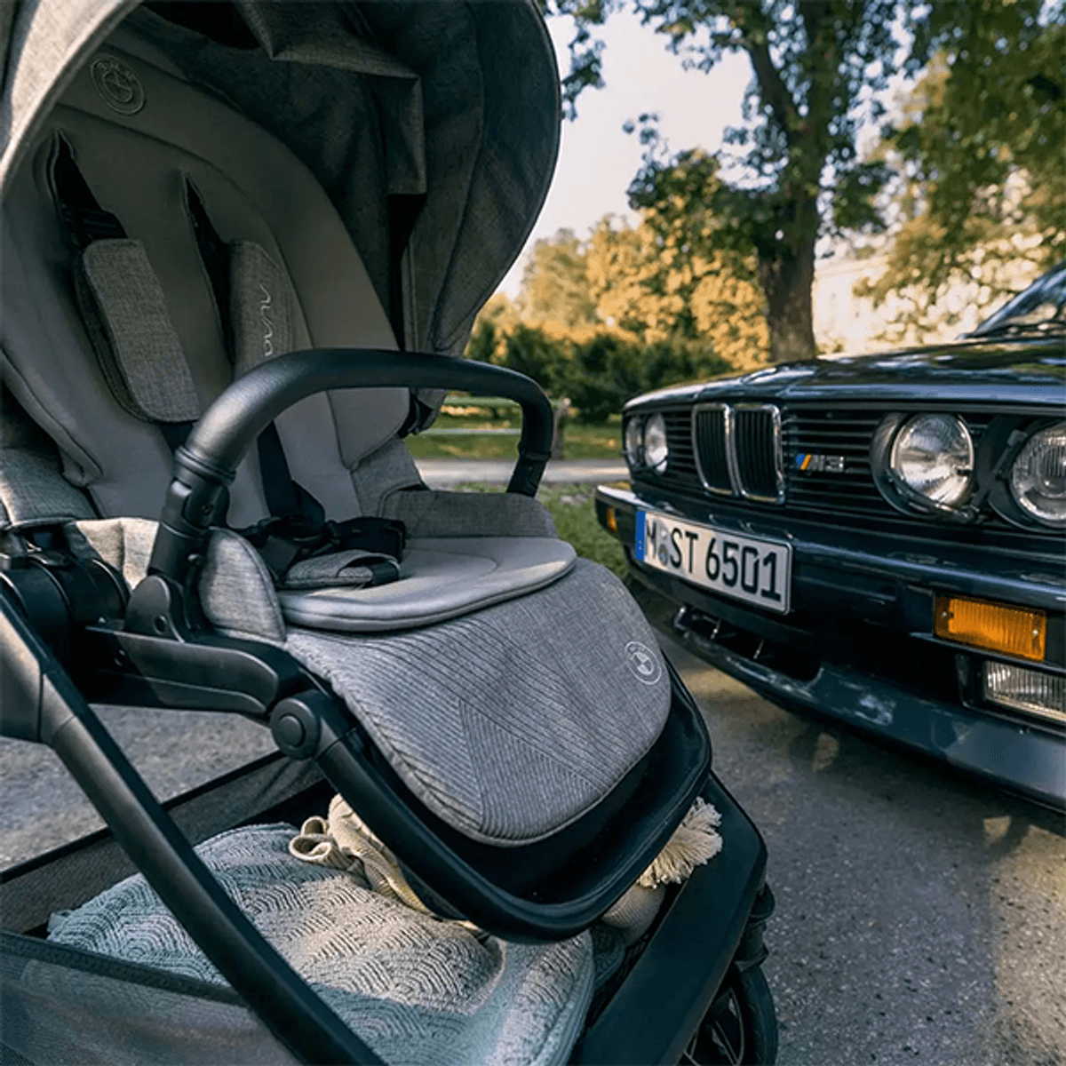 Nuna | Triv Next Sportsvogn | BMW  Collection | Graphene